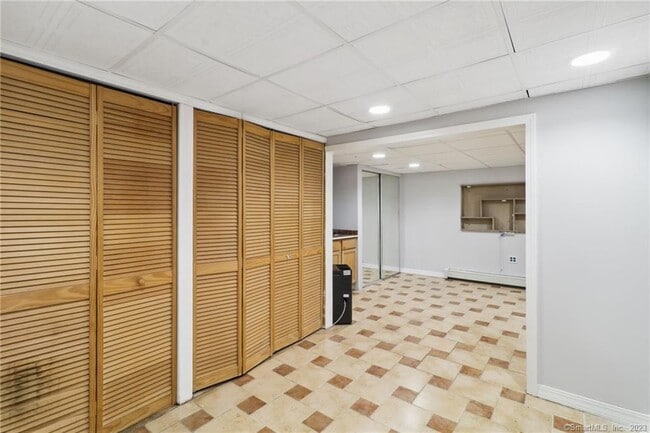 Building Photo - 43 W Elderkin Ave