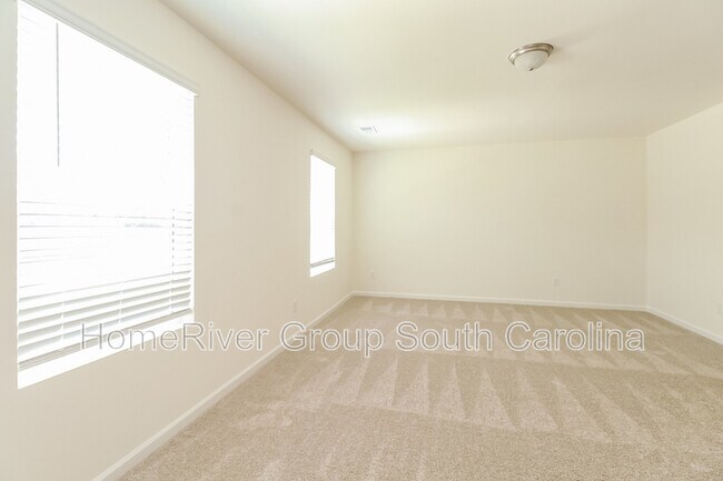 Building Photo - 134 Carriagebrook Cir