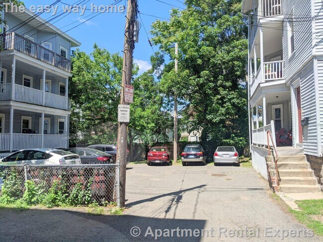 Building Photo - 8-10 Lowell Cir Unit #2