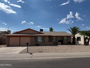 Building Photo - 2019 E Colgate Dr