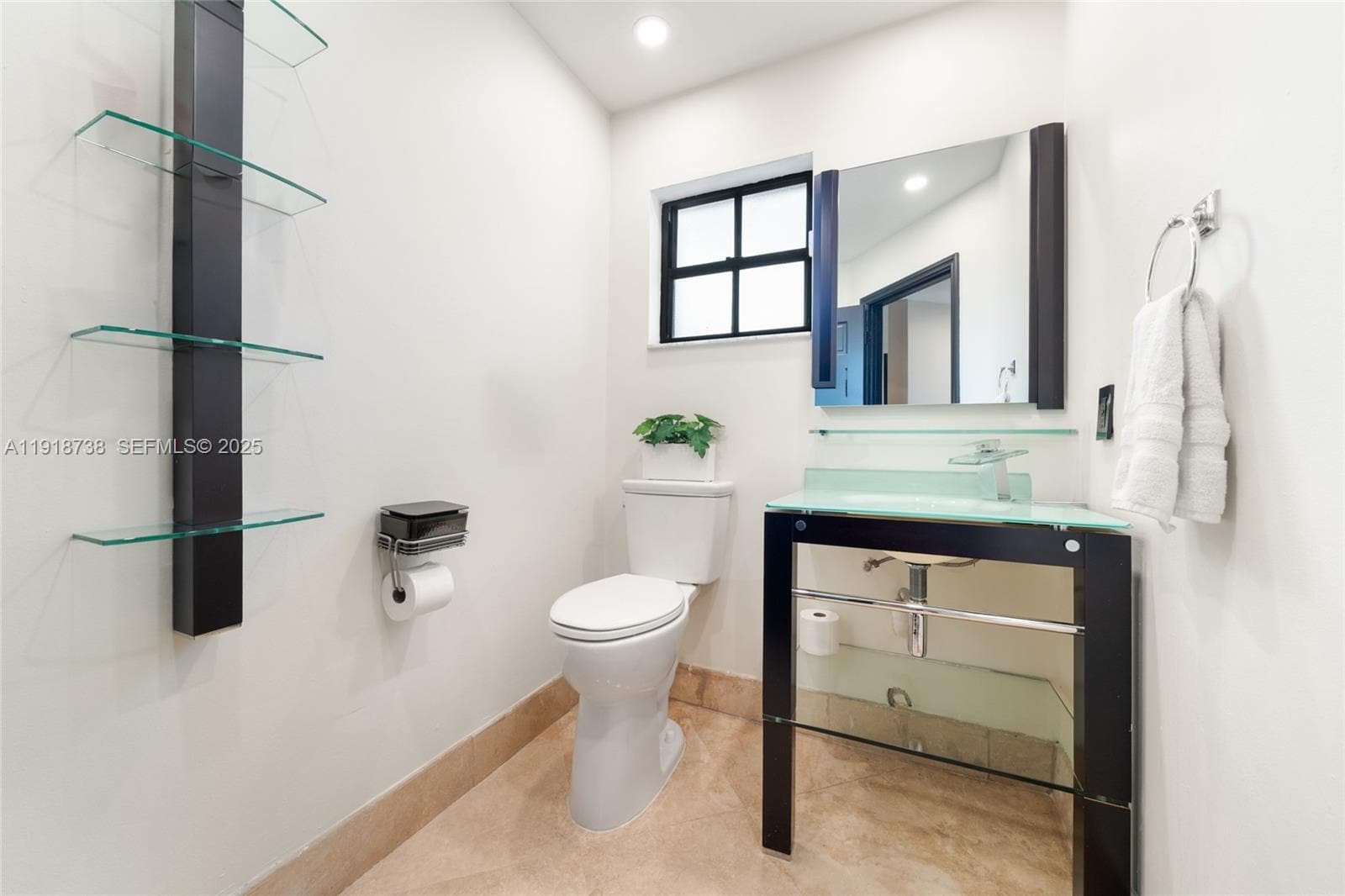 Building Photo - 5424 SW 154th Pl