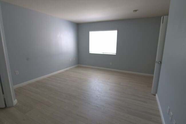 Building Photo - 842 Caminito Estrella