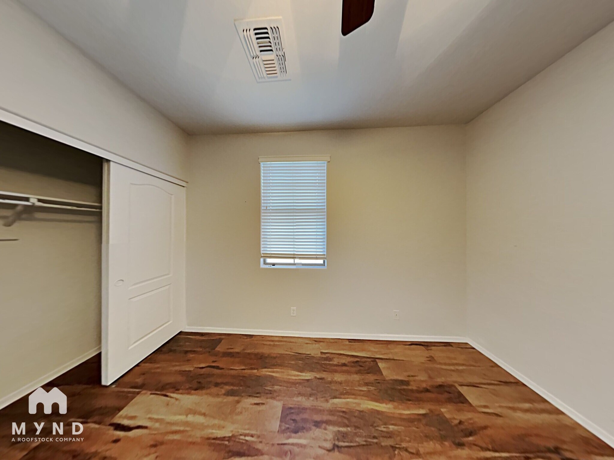 Building Photo - 1409 N 81st Dr