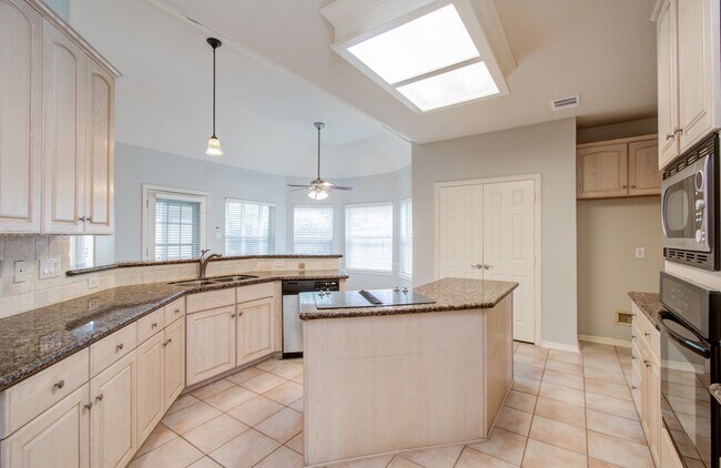 Building Photo - 3430 Rolling Terrace Dr