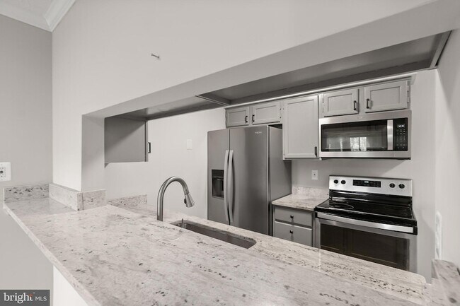 Building Photo - 4720 Dorsey Hall Dr