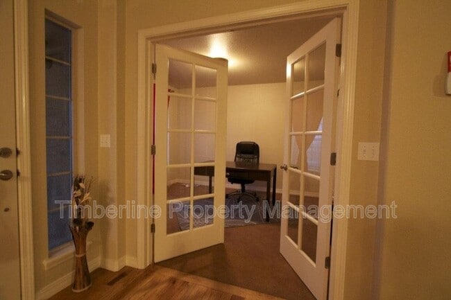 Building Photo - 6262 Adamants Dr