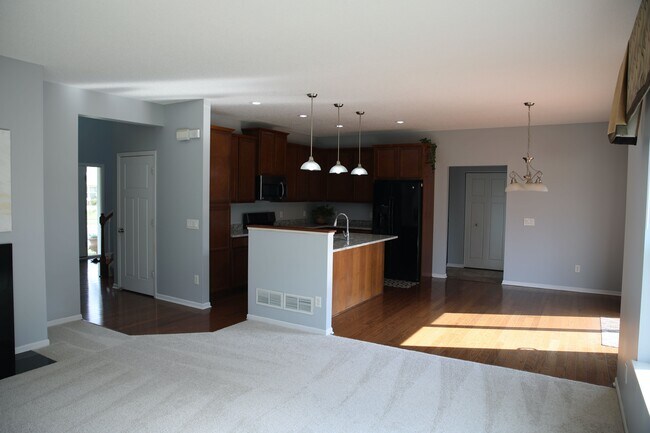 Building Photo - 16513 Dodd Ln