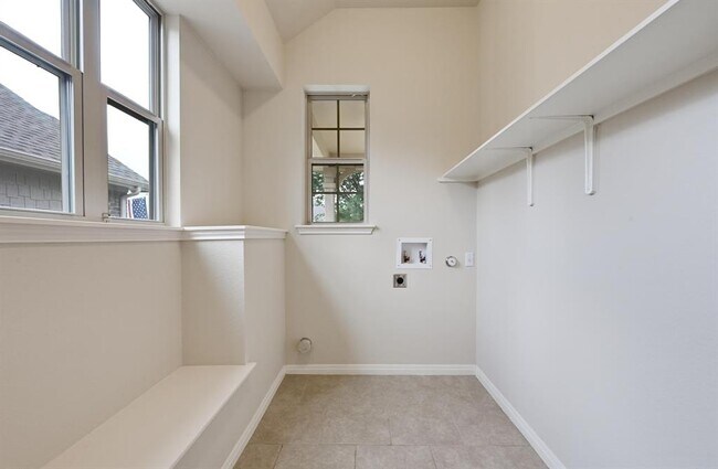 Building Photo - 342 Tilly Ln