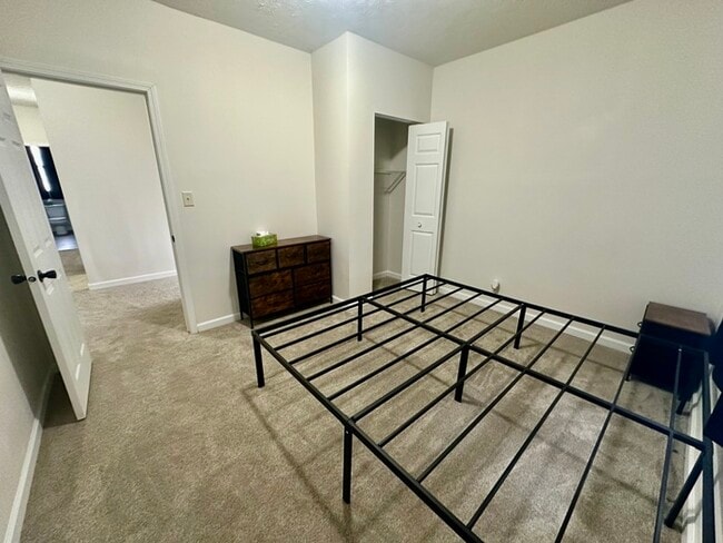 Building Photo - 49 S Lasalle St