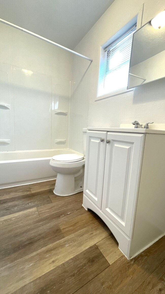 Building Photo - 5523 Avenue O 1/2