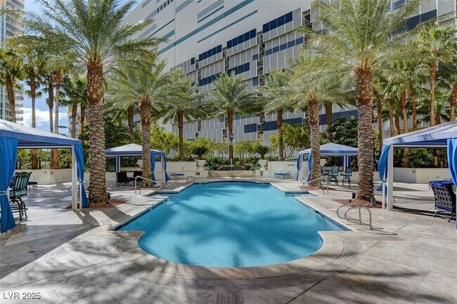 Building Photo - 2857 Paradise Rd