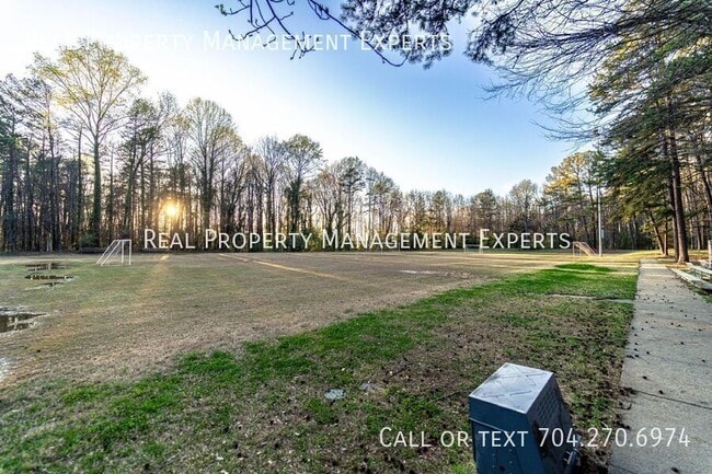 Building Photo - 4115 Merlane Dr