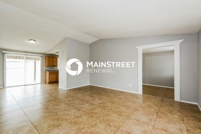 Building Photo - 2 Bedroom Pet-Friendly Home in Tucson, AZ with Main Street Renewal