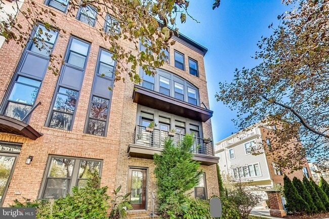 Building Photo - 1458 Piccard Dr