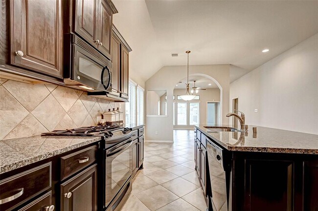 Building Photo - 27126 Postwood Manor Ct