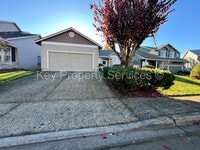 Building Photo - Westridge Ranch Across from Park!