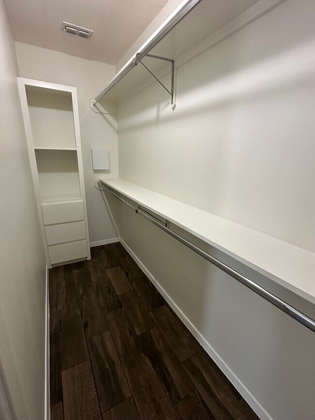 Master Closet - 2804 Wolverine St