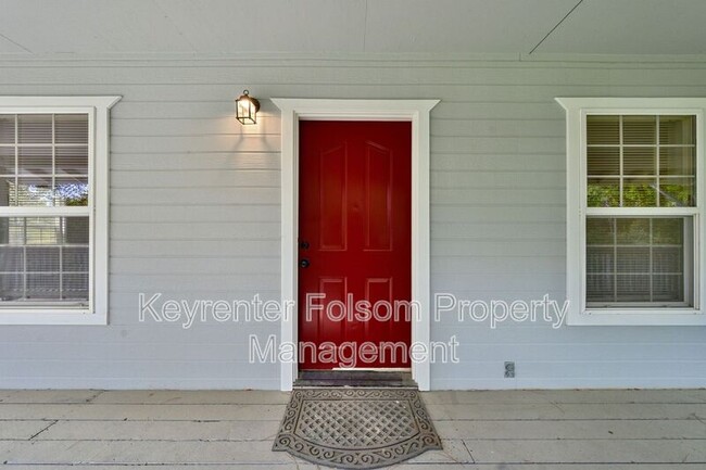 Building Photo - 5456 Oak Leaf Cir
