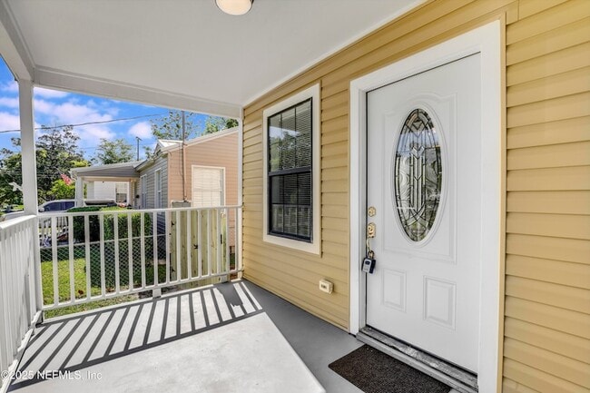 Building Photo - 5246 Sunderland Rd