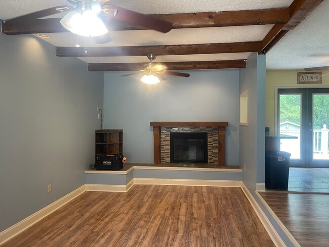 Building Photo - 1207 Cherokee Dr