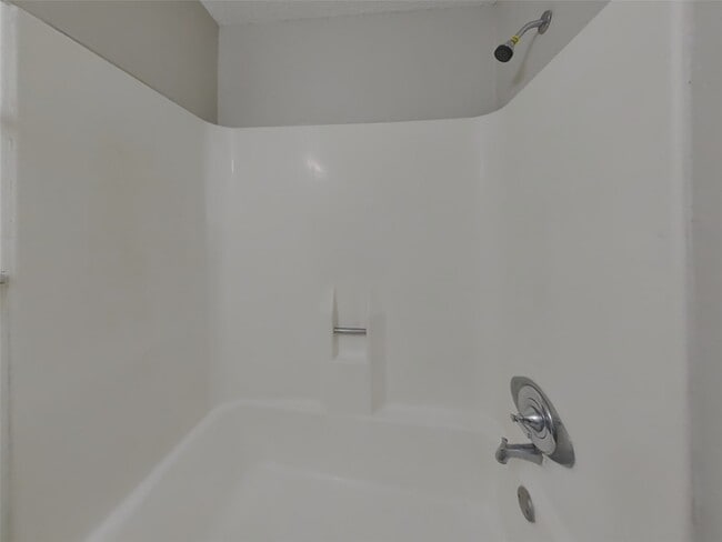 Building Photo - 623 Walston Ln