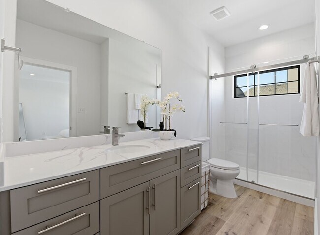 Building Photo - 11926 S Hoa Sen Cir