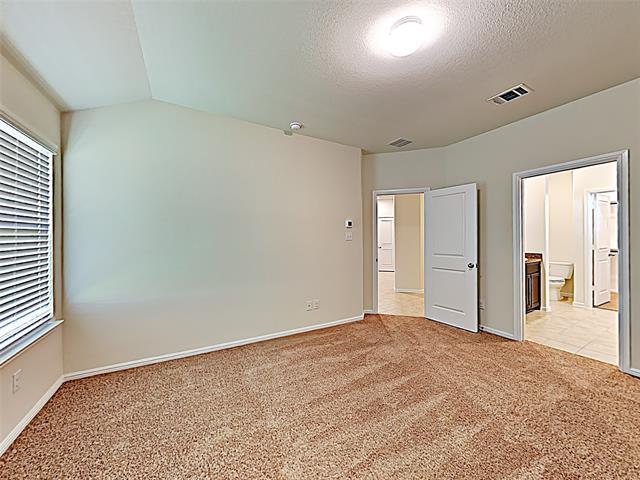 Building Photo - 528 Foxhunter St