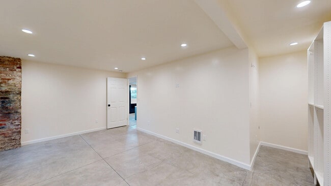 Building Photo - 3922 21st St