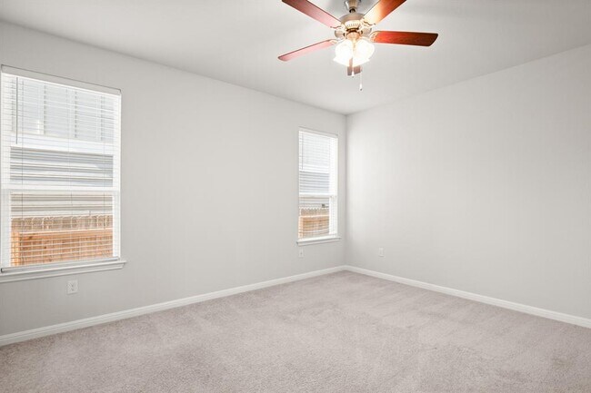 Building Photo - 11107 Sentinel Dr