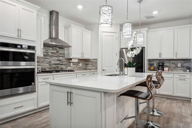 Building Photo - 17801 Wind Chime Row