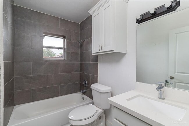 Building Photo - 2513 Beaumont Ave