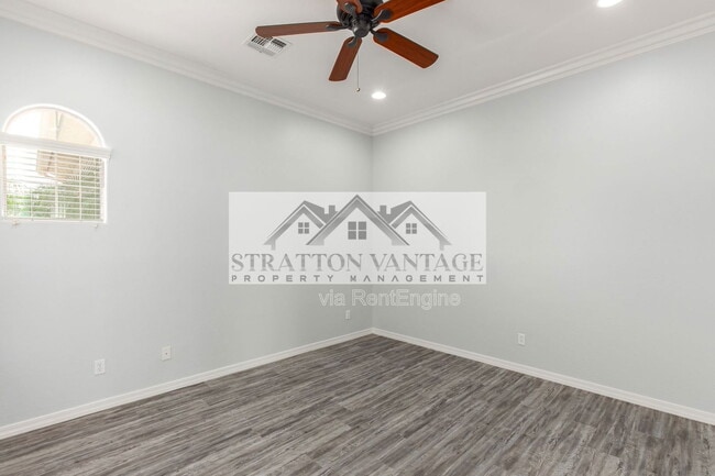 Building Photo - 7150 W Heritage Way