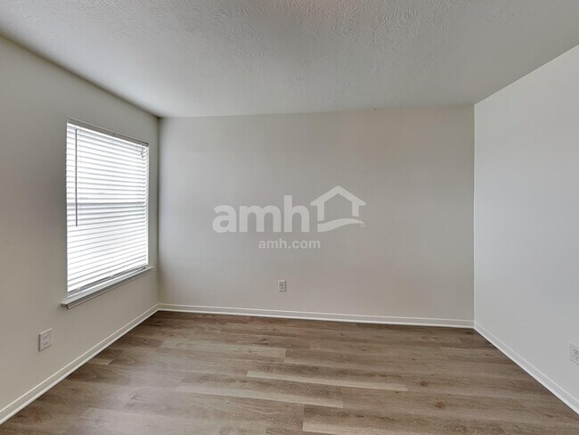 Building Photo - 823 Seaborne Meadow Dr