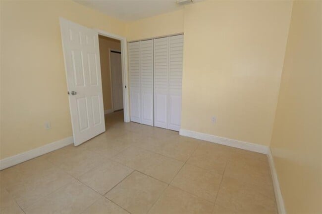 Building Photo - 2987 NW 110th Ave