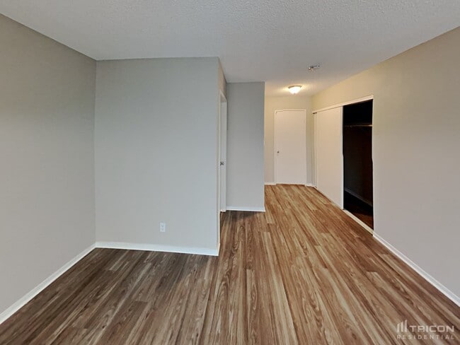 Building Photo - 6649 Gazelle Dr