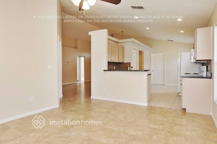 Building Photo - 658 Cornwallis Dr
