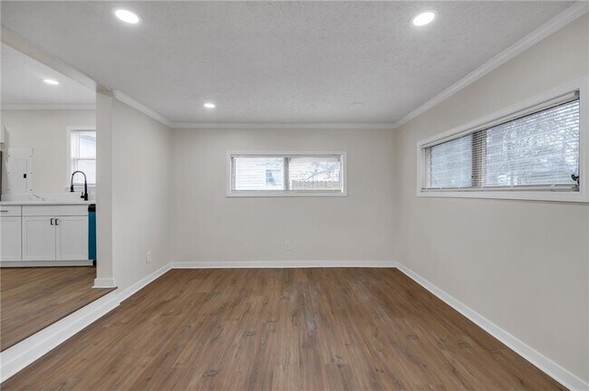 Building Photo - 2060 Baker Rd NW