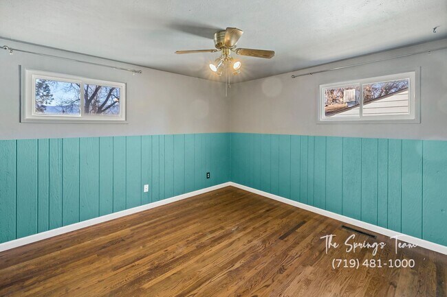 Building Photo - CUTE 3BD RANCHER WITH CHARACTER IN CENTRAL COLORADO SPRINGS - Security Deposit Waiver Available