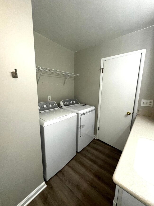 Building Photo - 28426 Longmeadow Ln