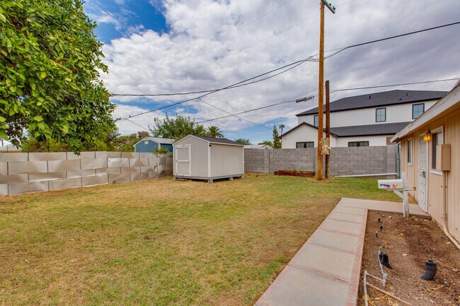 Building Photo - 510 E Belmont Ave