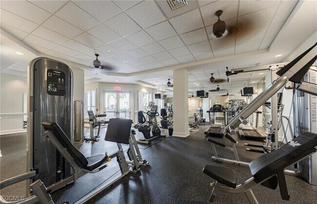 Building Photo - 2825 Palm Beach Blvd