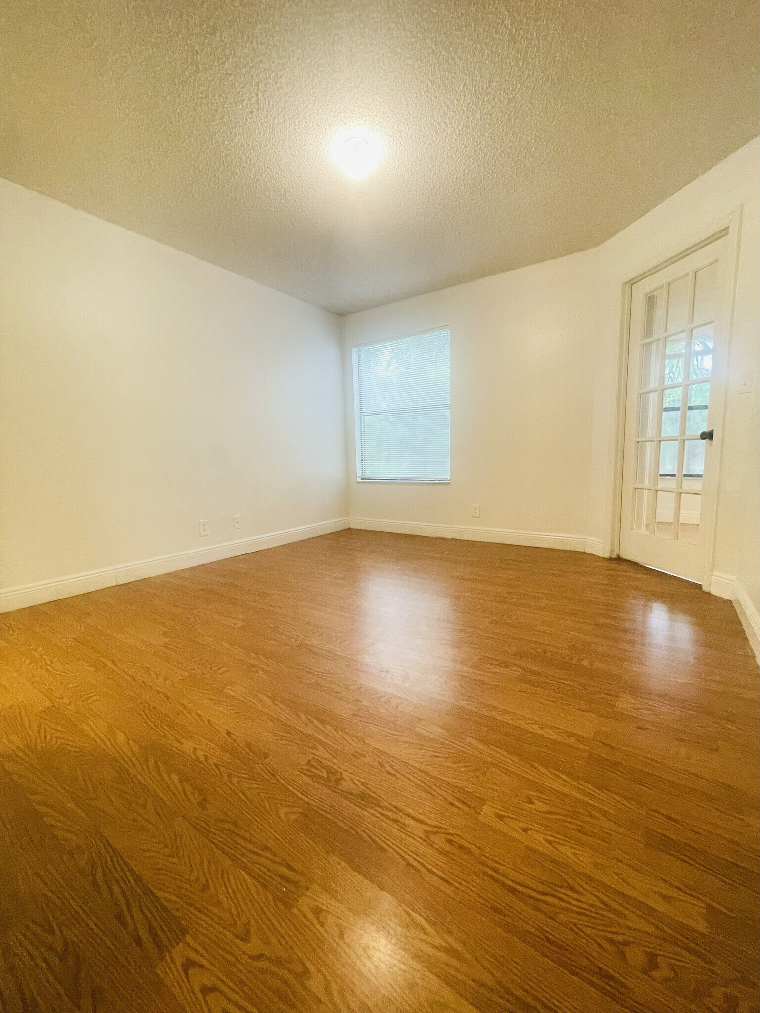 Building Photo - 2736 S University Dr