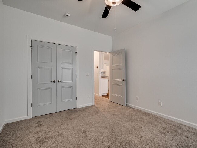 Building Photo - 4 Bedroom + Yukon Schools