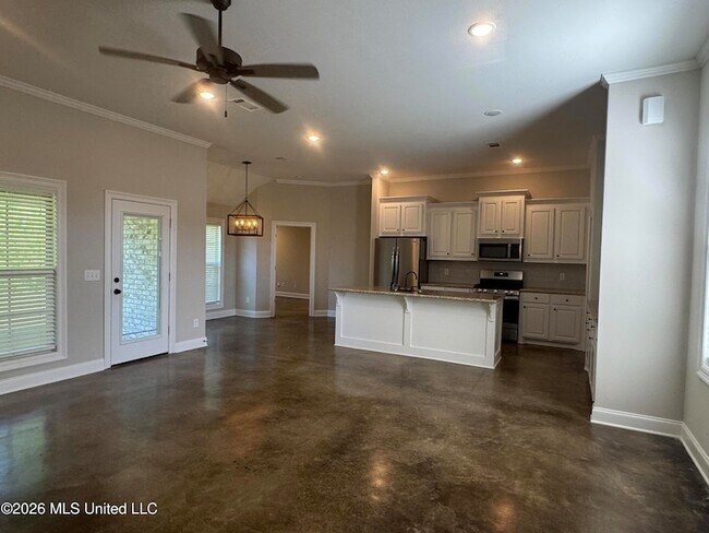 Building Photo - 102 Rotherfield Pl