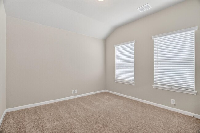 Building Photo - 925 Creekhollow Dr