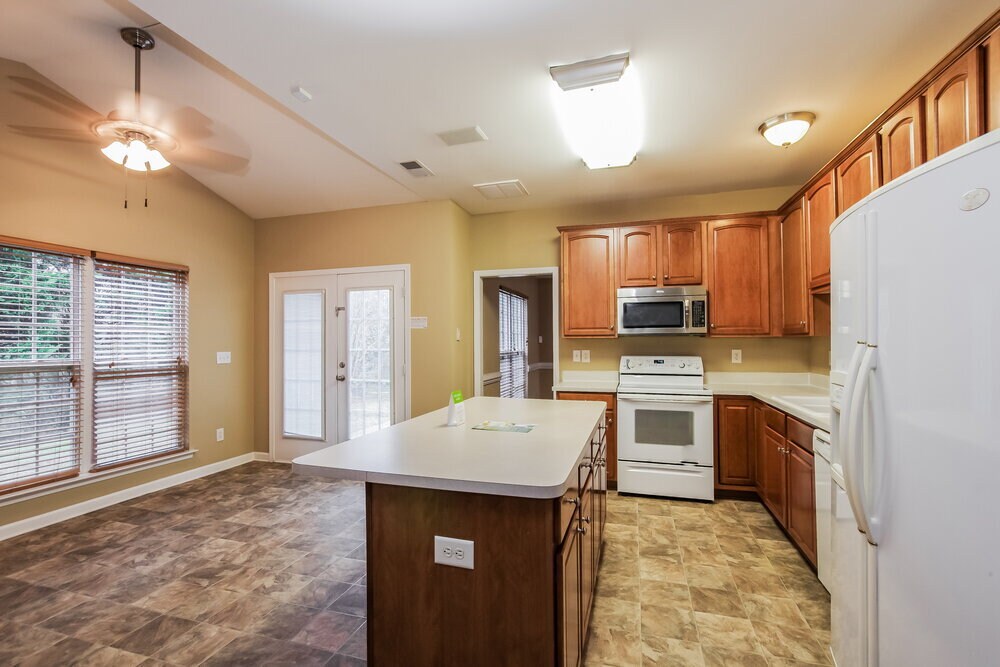 Building Photo - 13138 Planters Row Dr