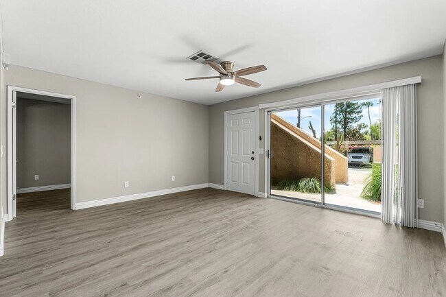 Building Photo - 32450 Candlewood Dr