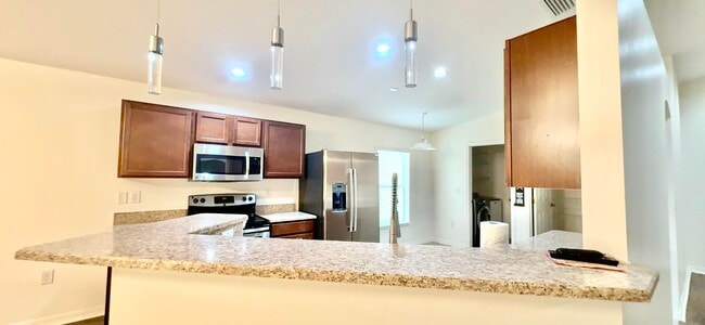Building Photo - 1087 Osborne Ct