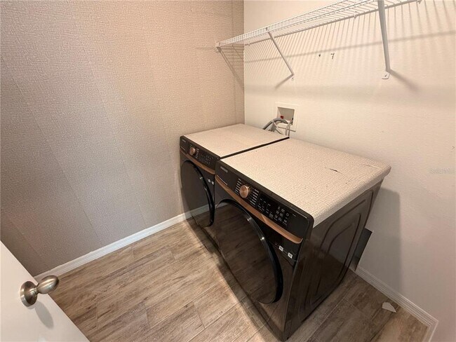 Building Photo - 11153 Green Citron Aly