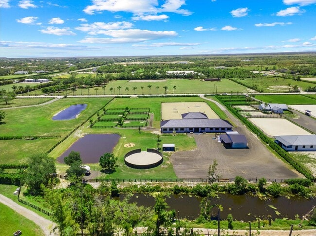 Building Photo - 16175 Deer Path Ln